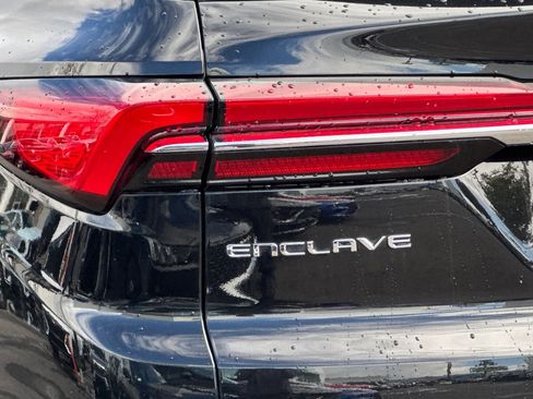 Used 2025 Buick Enclave Preferred image 45