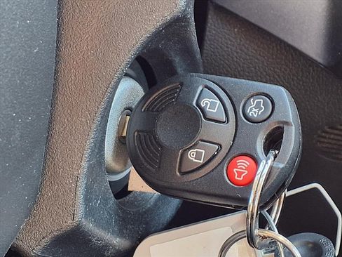 Used 2018 Ford Escape SEL w/ Ford Safe & Smart Package image 20