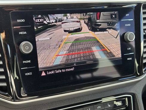 Used 2023 Volkswagen Atlas Cross Sport SE image 23