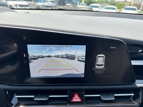New 2026 Kia Niro EX FWD image 13