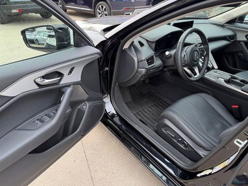 Certified 2025 Acura TLX w/ Technology Package image 15