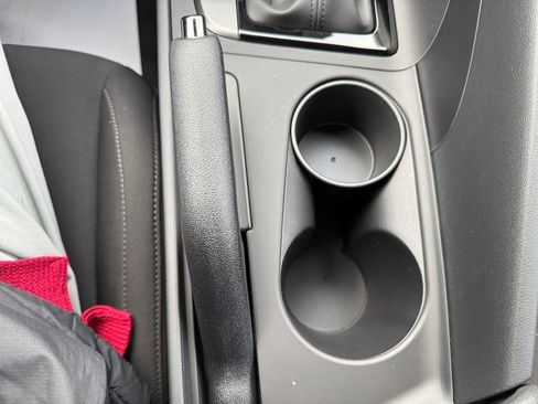 Certified 2025 Hyundai Elantra Sport image 23