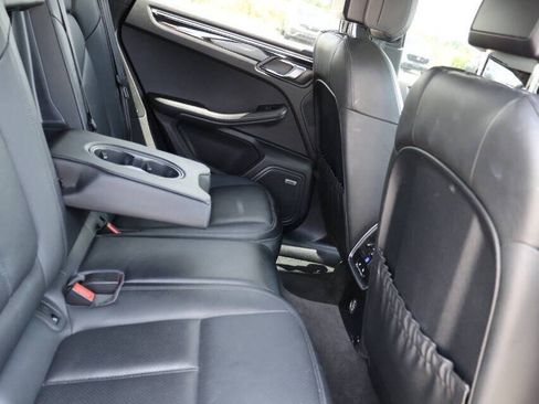 Used 2018 Porsche Macan AWD/4WD image 16