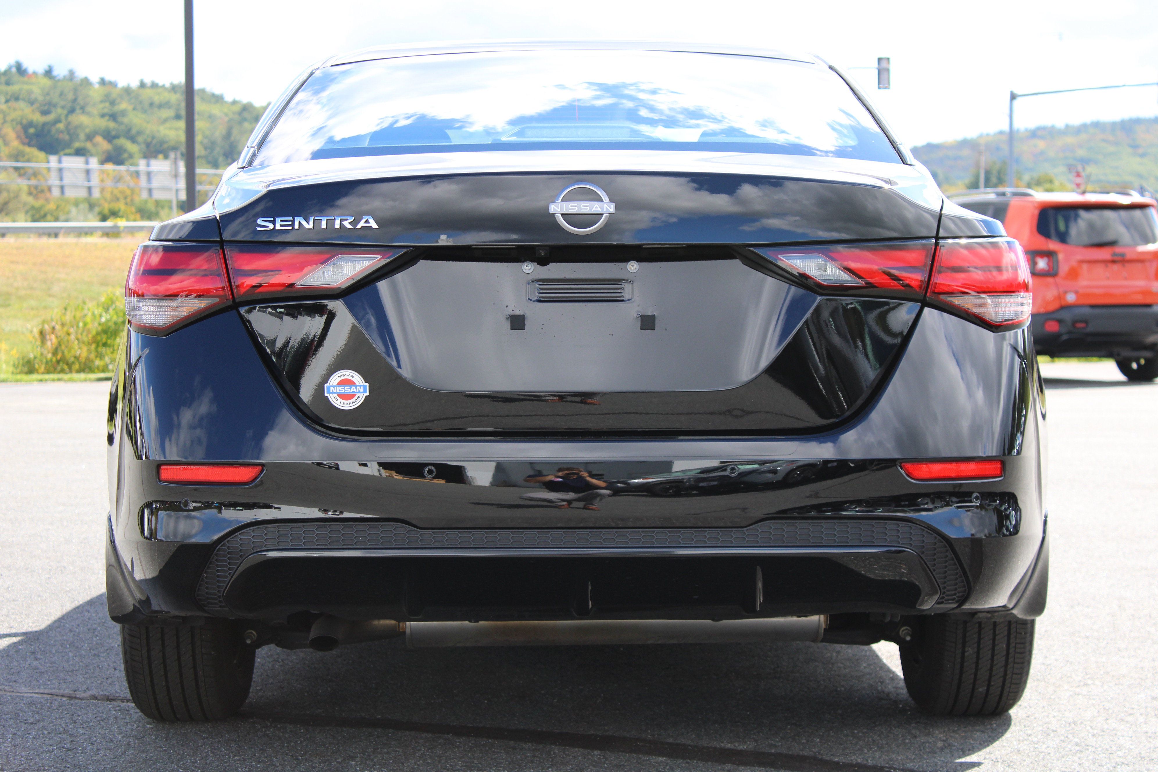 Used 2025 Nissan Sentra S FWD image 7