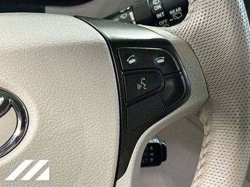 Used 2014 Toyota Sienna XLE w/ Entertainment Package image 13