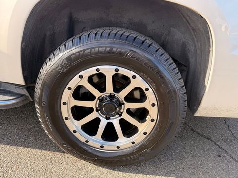 Used 2008 Cadillac Escalade EXT image 11