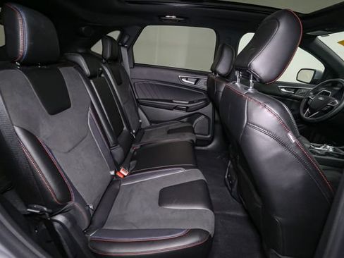 Used 2024 Ford Edge ST w/ Equipment Group 401A AWD/4WD image 19