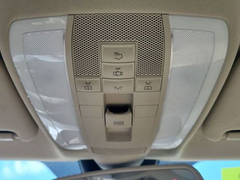 Used 2009 Mercedes-Benz C 300 Sedan image 24