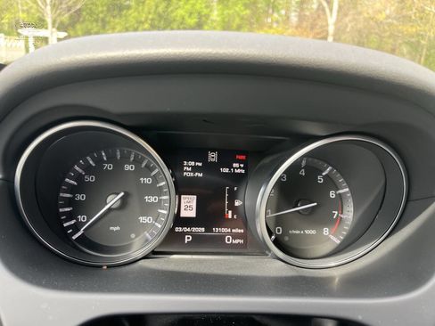 Used 2016 Land Rover Discovery Sport HSE Luxury image 21