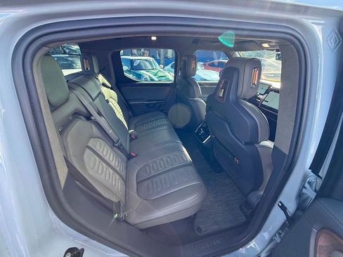 Used 2022 Rivian R1T Adventure image 30