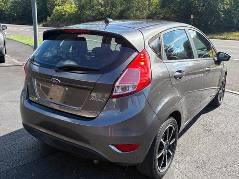 Used 2016 Ford Fiesta SE w/ SE Black Package image 2
