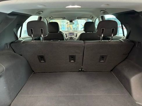 Used 2020 Chevrolet Equinox LS FWD image 23