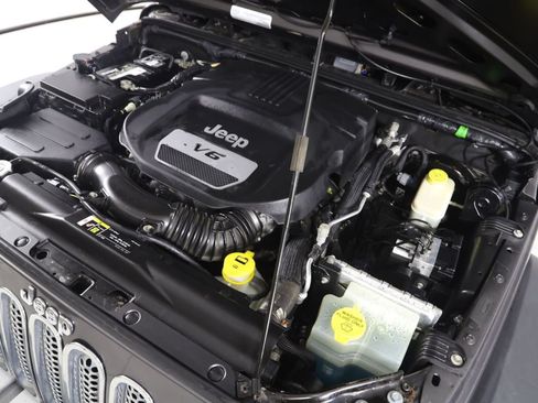 Used 2017 Jeep Wrangler Unlimited Sport w/ Quick Order Package 24S AWD/4WD image 15
