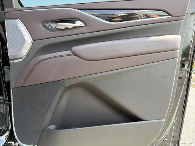 Certified 2024 Cadillac Escalade ESV Sport Platinum w/ LPO, ONYX Package AWD/4WD image 17