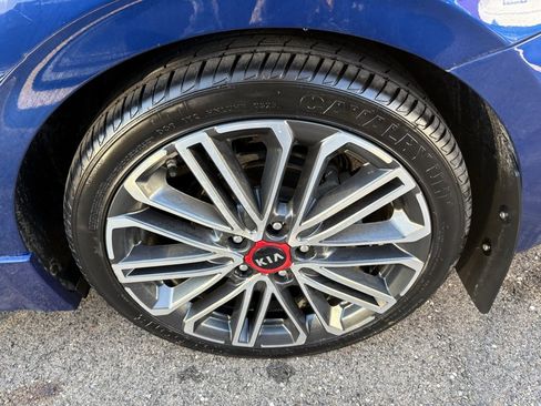 Used 2020 Kia Forte GT image 11