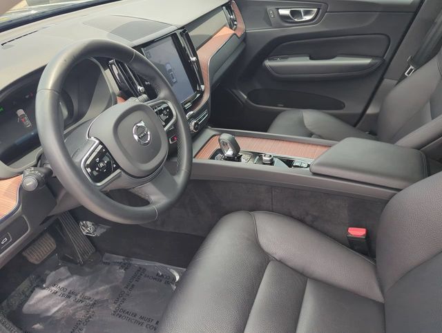Used 2023 Volvo XC60 B5 Plus w/ Climate Package FWD image 19