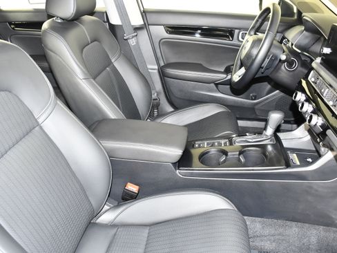 Certified 2024 Honda Civic Touring image 42