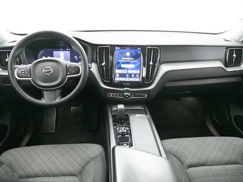Certified 2023 Volvo XC60 B5 Core AWD/4WD image 24