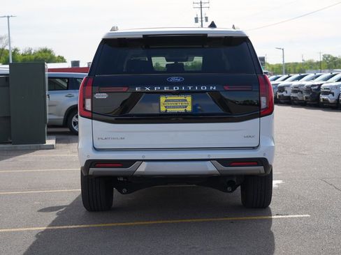 Used 2025 Ford Expedition Max Platinum AWD/4WD image 4