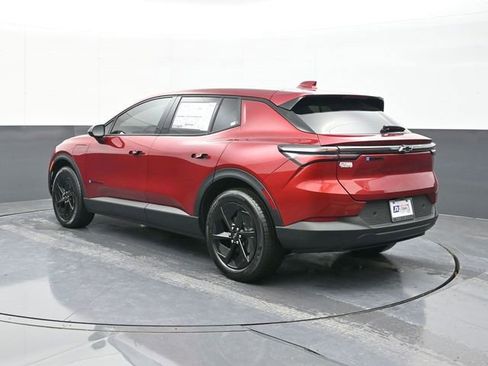 New 2026 Chevrolet Equinox EV LT image 9