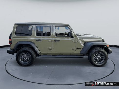 Used 2026 Jeep Wrangler Unlimited Sport AWD/4WD image 4