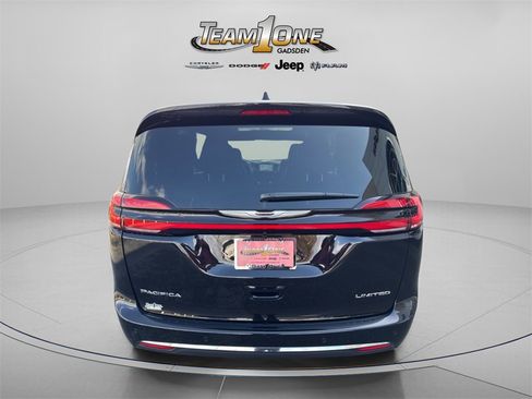 New 2026 Chrysler Pacifica Limited image 7