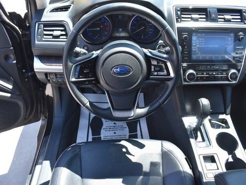 Used 2018 Subaru Outback 2.5i Limited AWD/4WD image 16