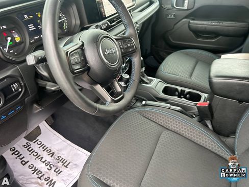 Used 2024 Jeep Wrangler Unlimited Rubicon 4xe w/ Safety Group AWD/4WD image 18