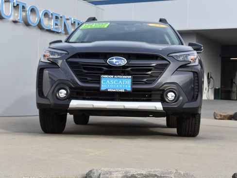 Used 2025 Subaru Outback Limited XT image 2