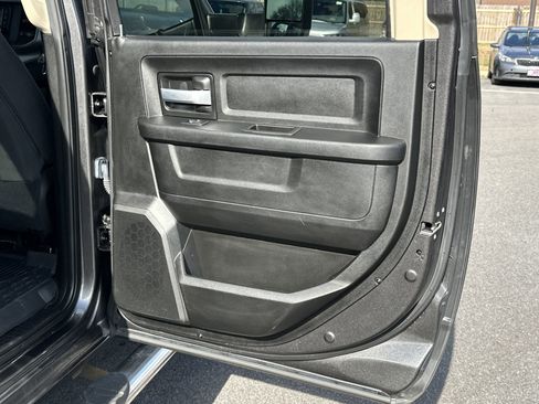 Used 2019 RAM 2500 Tradesman image 17