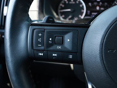Used 2022 Nissan Pathfinder SL w/ SL Premium Package FWD image 13