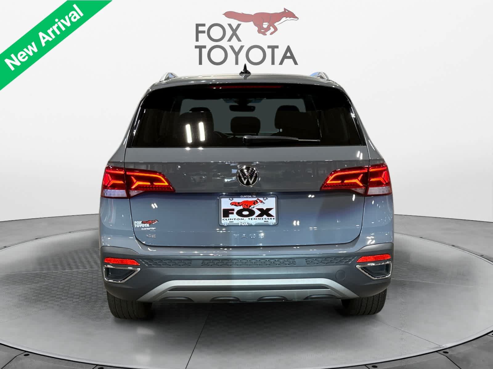 Used 2024 Volkswagen Taos SE FWD image 5