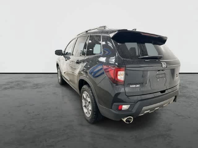 Certified 2023 Honda Passport TrailSport image 2