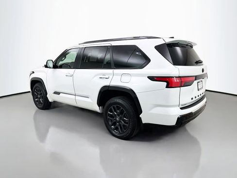 Used 2025 Toyota Sequoia Platinum image 5