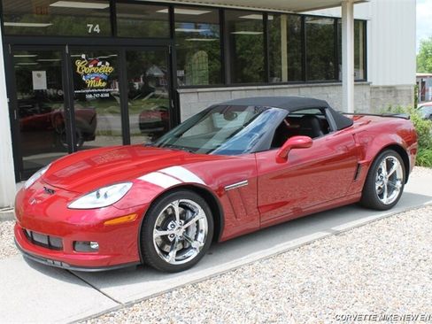 Used 2011 Chevrolet Corvette Grand Sport w/ Preferred Equipment Group RWD image 2