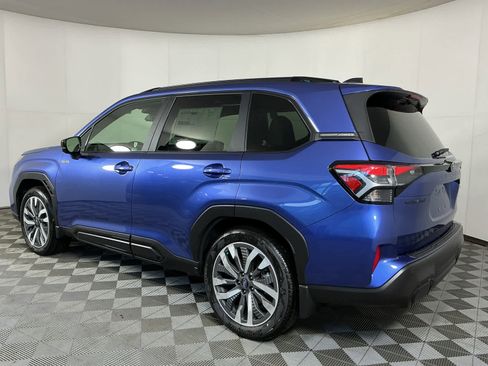 New 2025 Subaru Forester Touring image 5