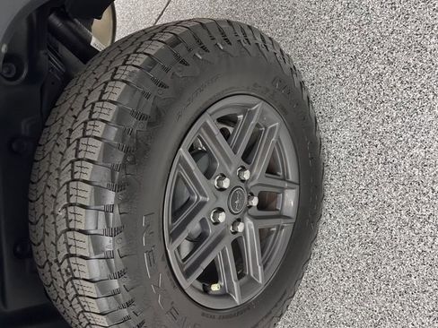 Used 2024 Jeep Wrangler Sport S image 8