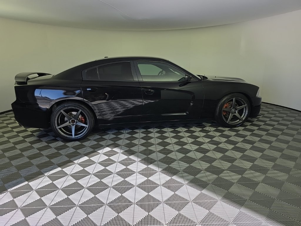 Used 2014 Dodge Charger R/T RWD image 6