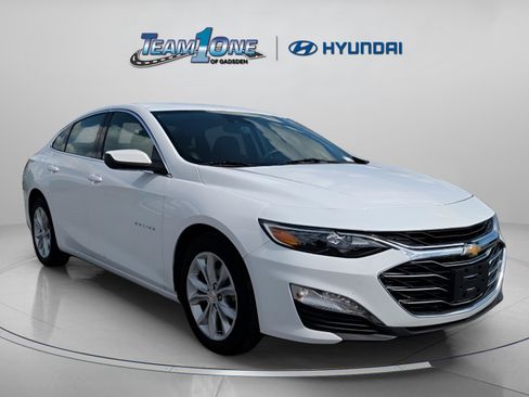 Used 2025 Chevrolet Malibu LT image 1