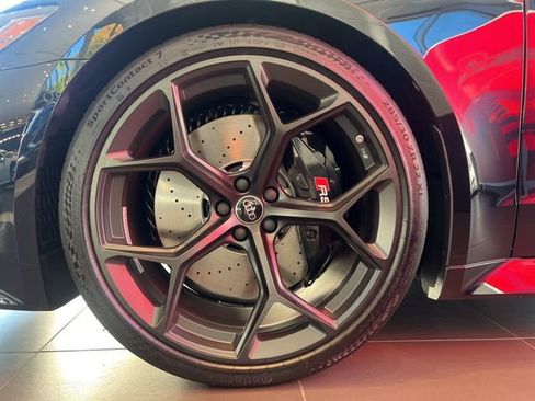 New 2025 Audi RS 7 Performance image 11