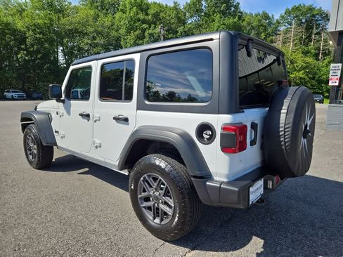 Used 2026 Jeep Wrangler Unlimited Sport AWD/4WD image 6