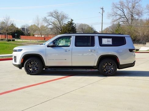 New 2026 Jeep Grand Wagoneer L Limited image 2