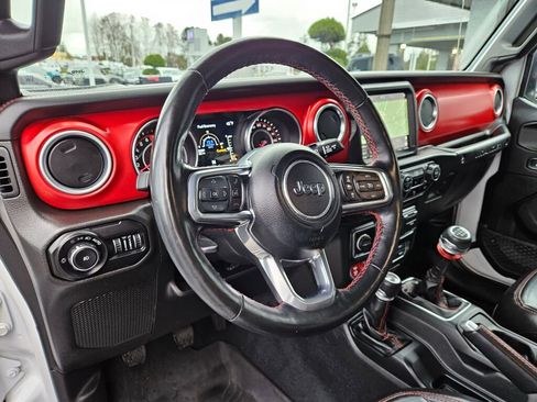 Used 2022 Jeep Wrangler Unlimited Rubicon w/ LED Lighting Group image 17