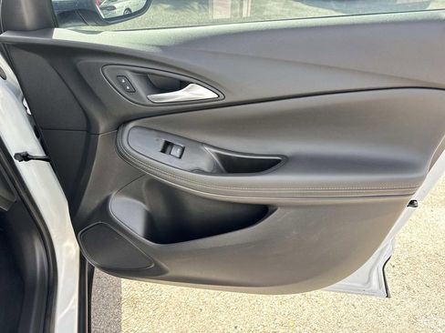 Used 2024 Buick Encore GX Preferred image 13