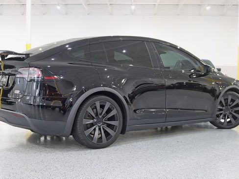 Used 2022 Tesla Model X Plaid AWD/4WD image 10