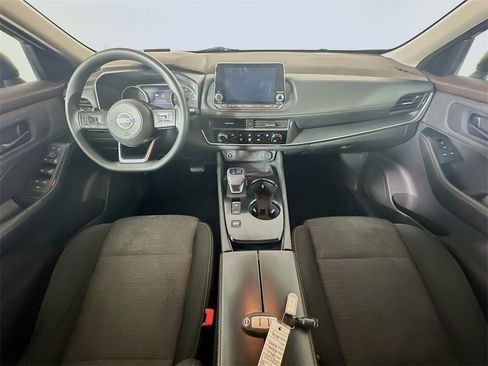 Used 2021 Nissan Rogue S image 10