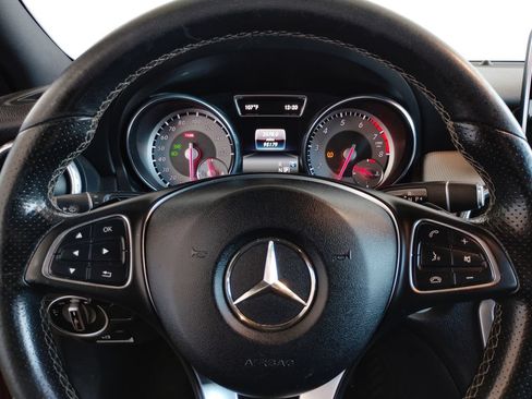 Used 2017 Mercedes-Benz GLA 250 w/ Premium Package image 23