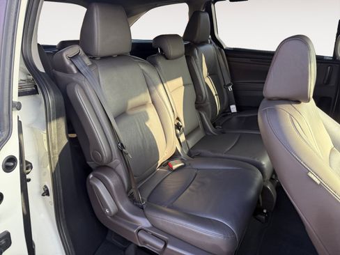 Used 2018 Honda Odyssey EX-L image 18