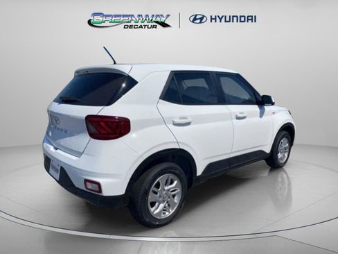 New 2026 Hyundai Venue SE FWD image 7