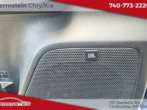 Used 2019 Toyota Tacoma TRD Sport image 15